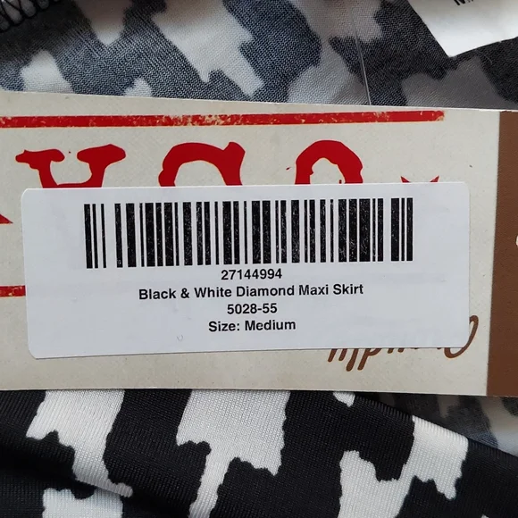 Dress and skirt - Picture 10 of 11